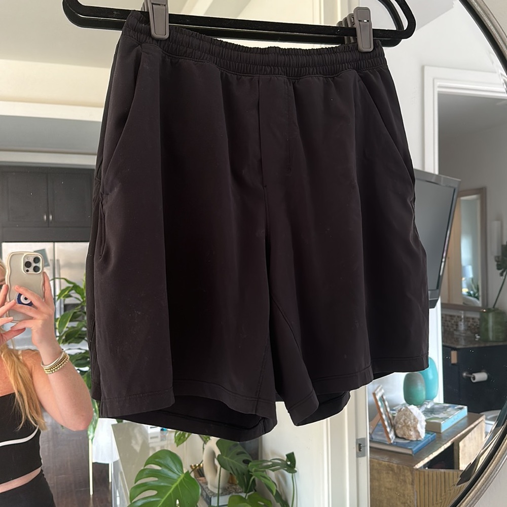 Men’s Lululemon shorts
